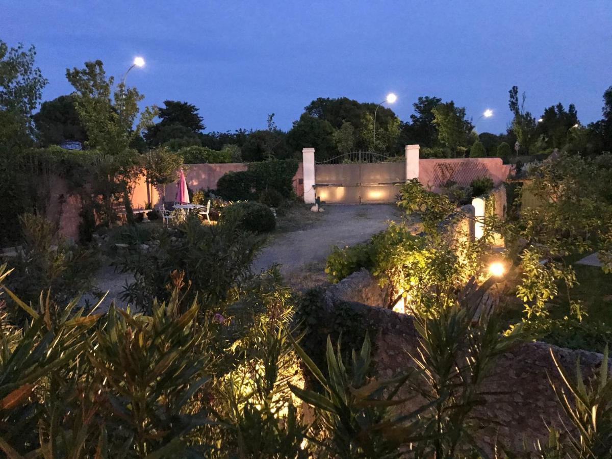 Hotel La Closerie Villeneuve-lès-Béziers Exterior foto